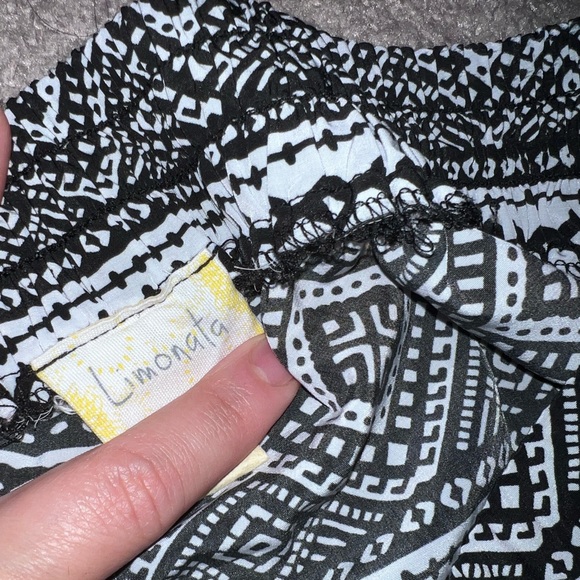 Patterned shorts - Picture 3 of 3